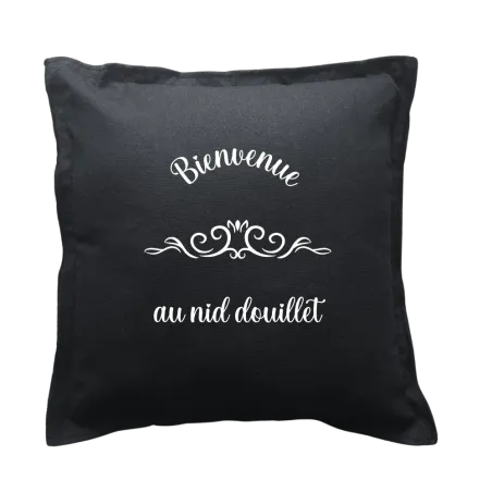Coussin carré noir personnalisé Bienvenue (Nom de lieu)
