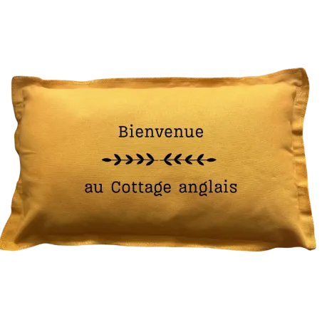 Coussin rectangulaire moutarde personnalisé Bienvenue