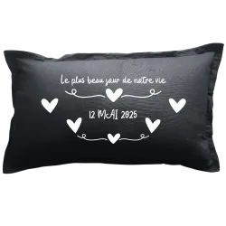 Coussin rectangulaire noir personnalisé mariage : Le plus beau jour de notre vie
