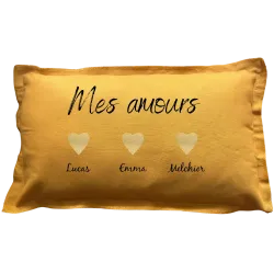 Coussin rectangulaire moutarde personnalisé famille : Mes Amours