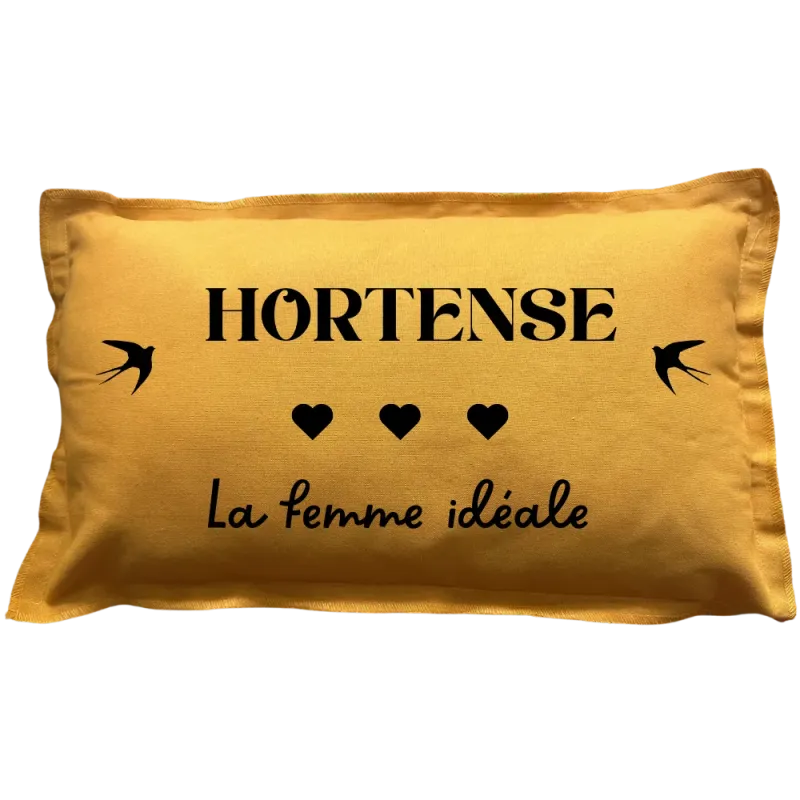 Coussin rectangulaire moutarde personnalisé mariage : La Femme idéale