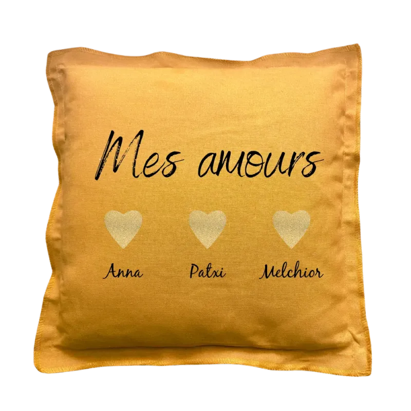 Coussin carré moutarde personnalisé famille : Mes Amours