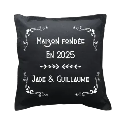Coussin carré noir personnalisé mariage : Maison fondée en ...