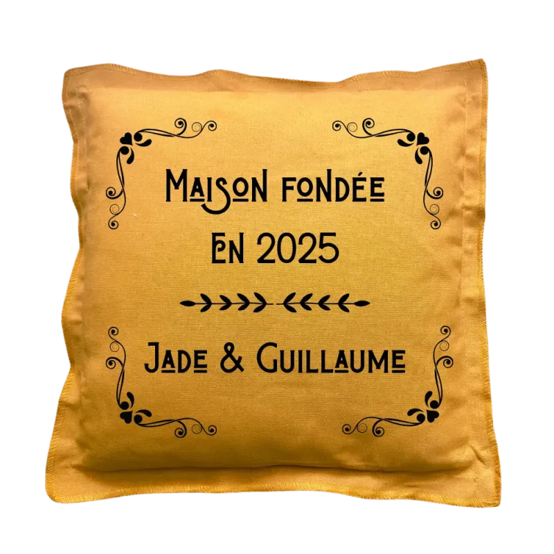 Coussin carré moutarde personnalisé mariage : Maison fondée en ...