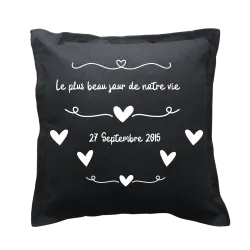 Coussin carré noir personnalisé mariage : Le plus beau jour de notre vie