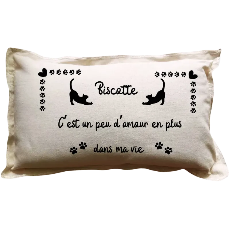 Coussin rectangulaire beige personnalisé animaux : Chat : C’est un peu d’amour en plus dans ma vie