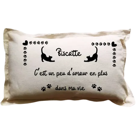 Coussin rectangulaire beige personnalisé animaux : Chat : C’est un peu d’amour en plus dans ma vie