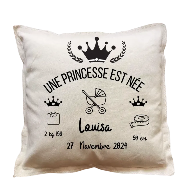 Coussin carré beige personnalisé naissance : Une princesse est née