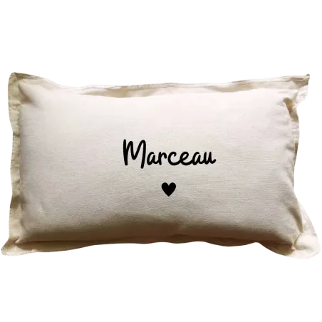 Coussin rectangulaire beige personnalisé : Prénom avec petit cœur